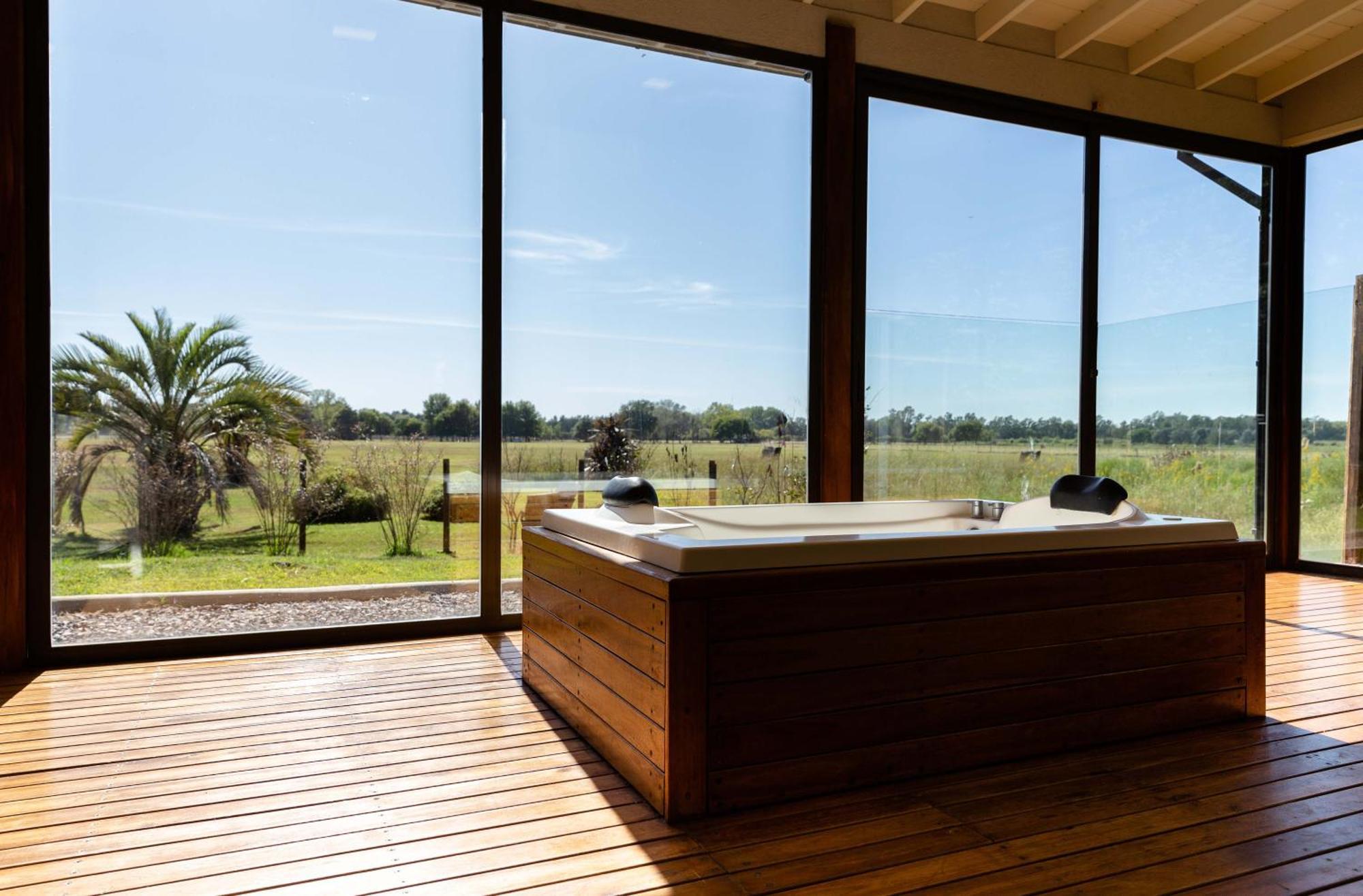 Terranova Glamping Luxury tent